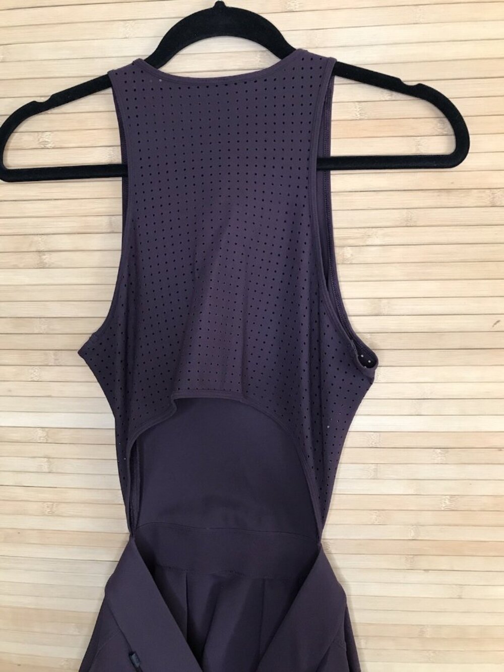 LULULEMON Away Dress Lycra Perforated Athleisure plum yellow Size 4-6 - Picture 3 of 8
